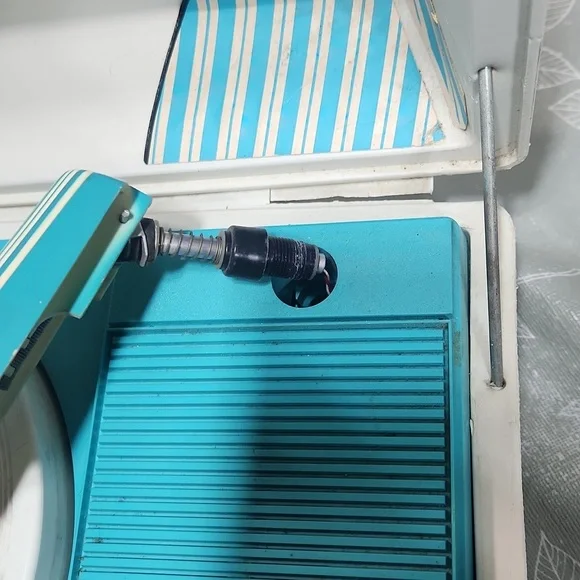 Mickey Mouse Record Player - Picture 5 of 8